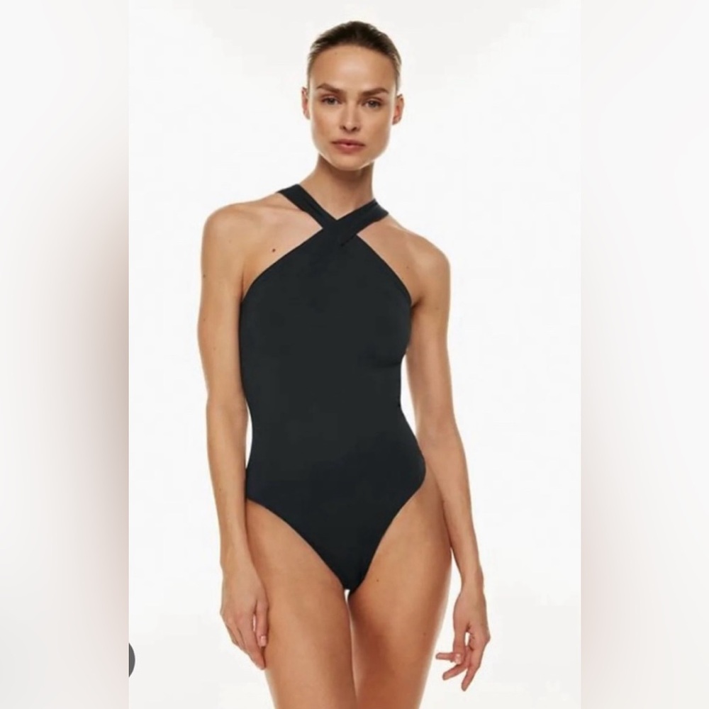 Babaton Contour Criss Cross Bodysuit in Black